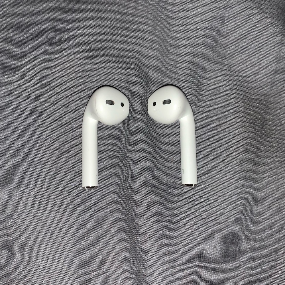 AirPods ONLY no case